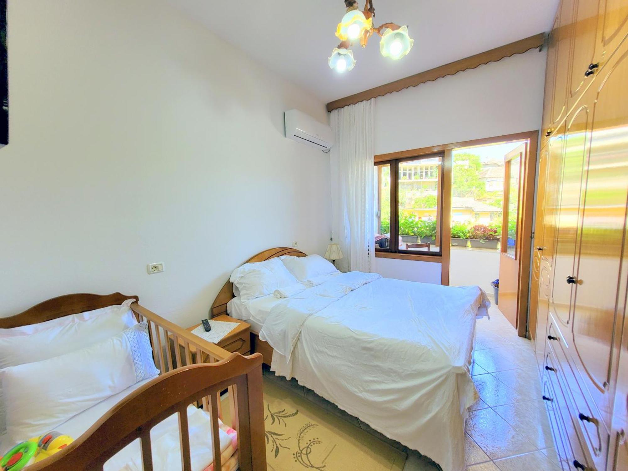 Marbi Guest House จีโรคาสเตอร์ ภายนอก รูปภาพ